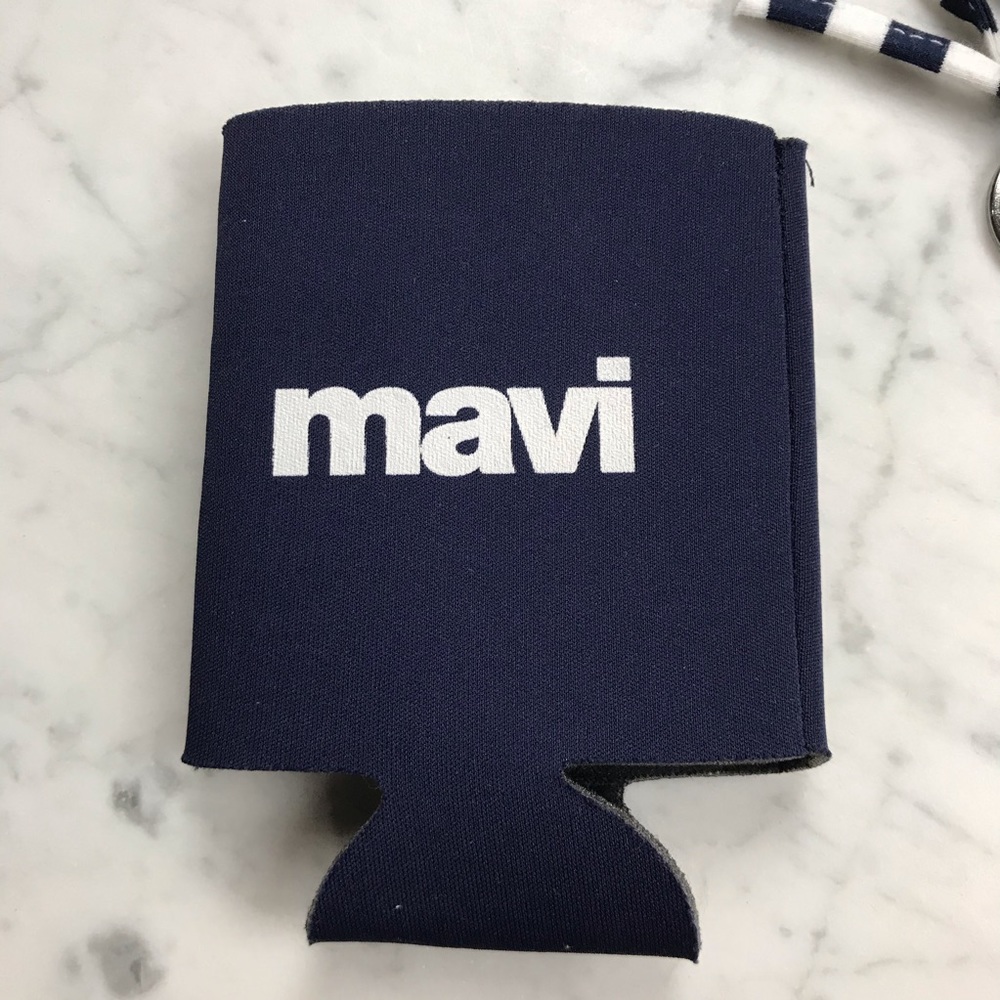 NWT Mavi Indigo Denim Keychain & Beach Koozies - Picture 2 of 7